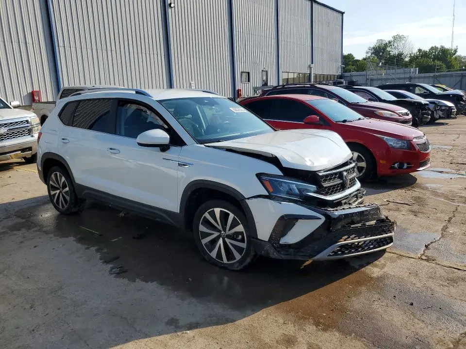 2023 VOLKSWAGEN TAOS SE  