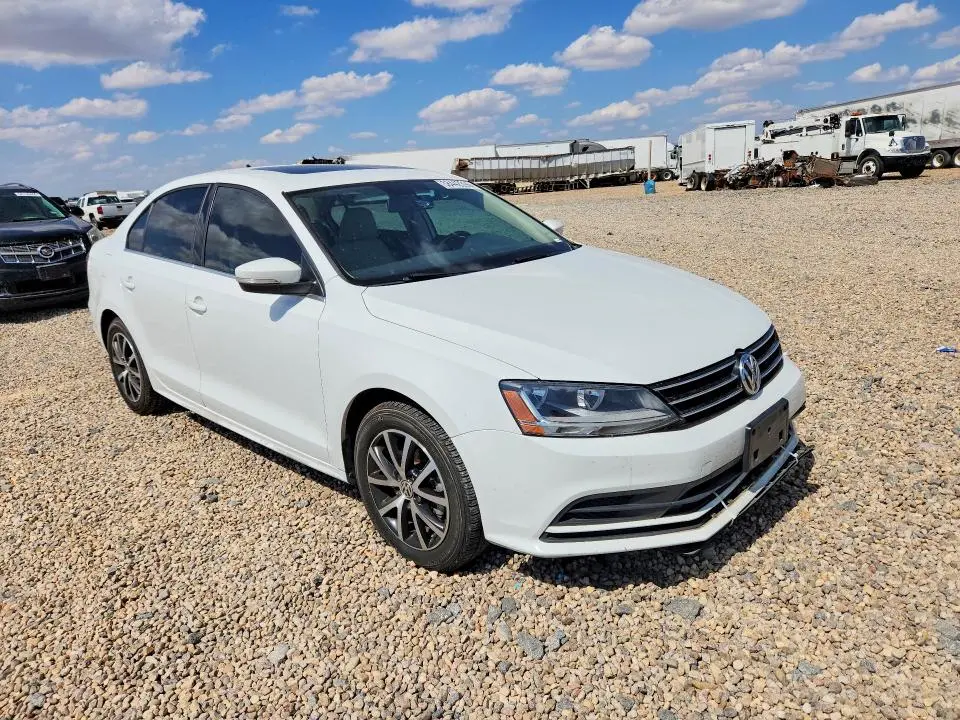 2017 VOLKSWAGEN JETTA SE  