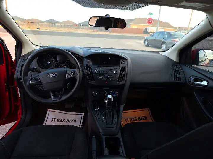 2016 FORD FOCUS SE  