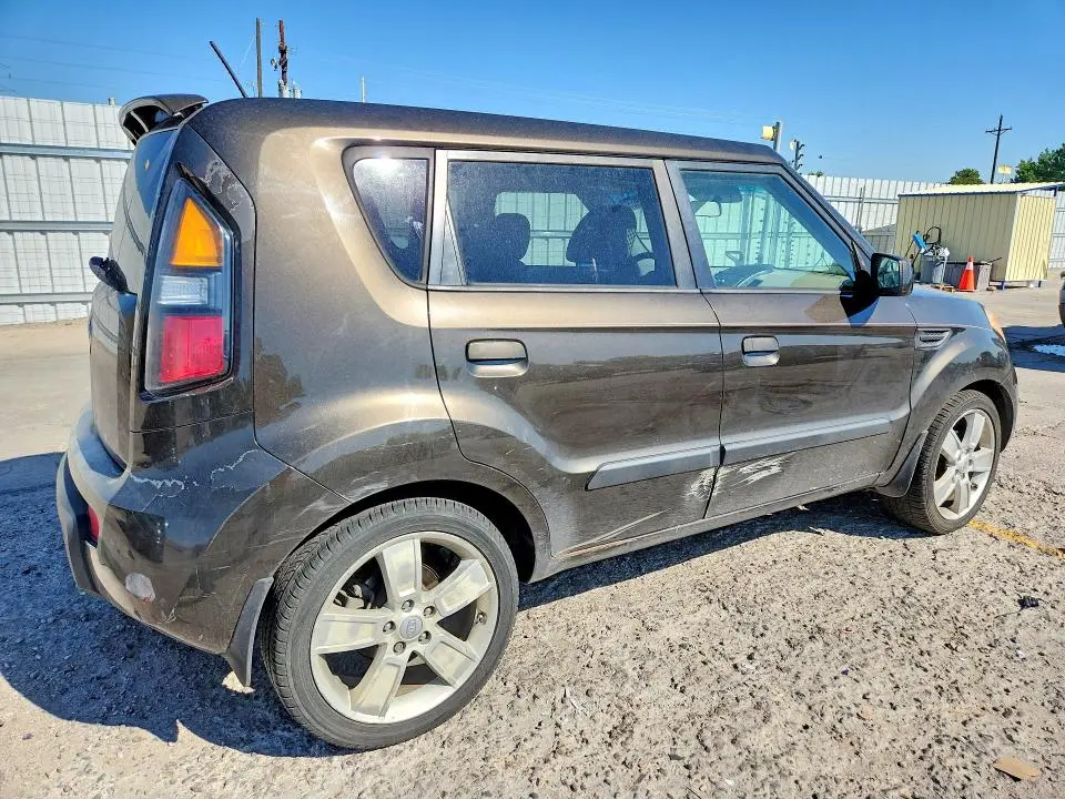 2010 KIA SOUL +  