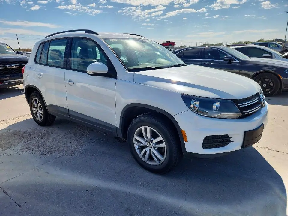 2017 VOLKSWAGEN TIGUAN S  