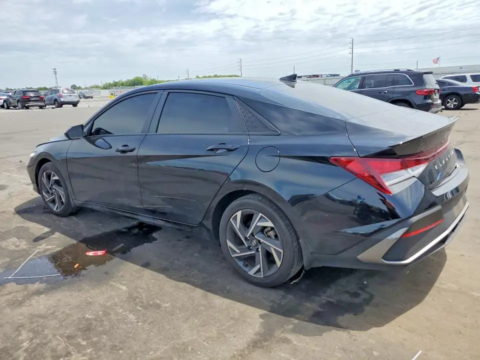 2025 HYUNDAI ELANTRA SEL SPORT  