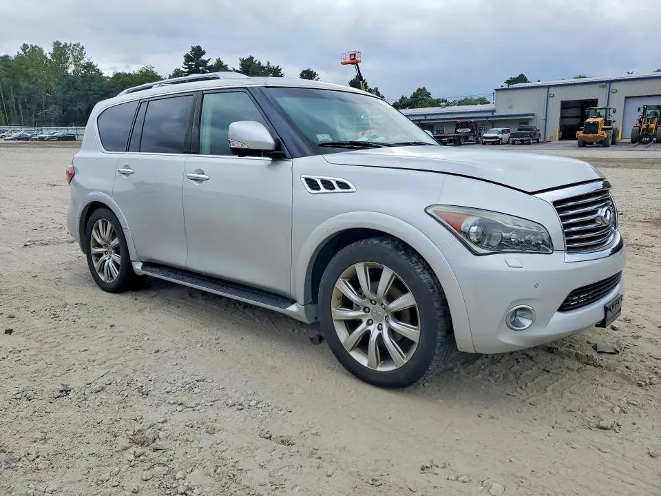 2011 INFINITI QX56 BASE  