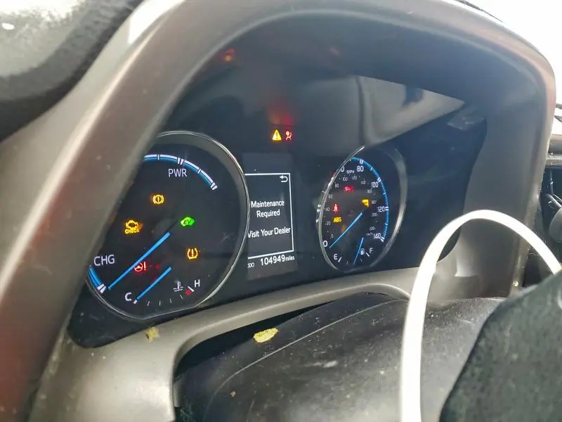 2017 TOYOTA RAV4 HV LE  