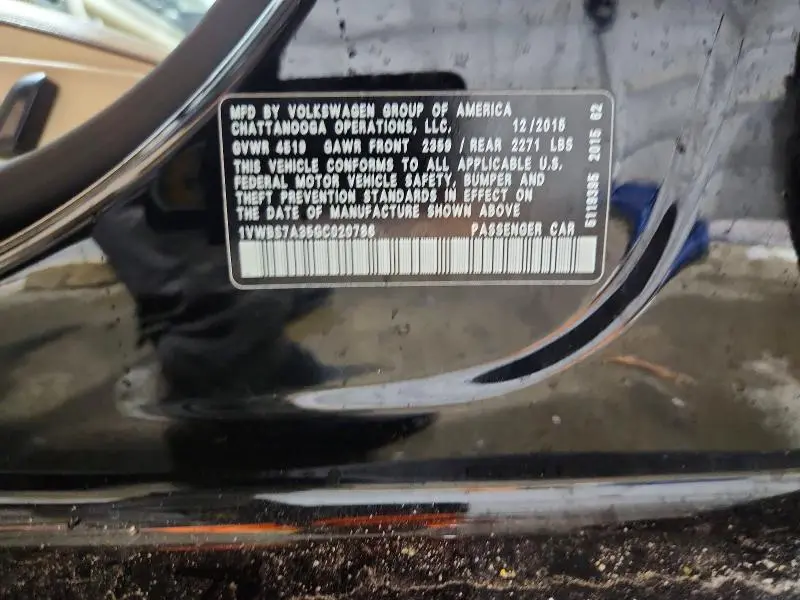 2016 VOLKSWAGEN PASSAT SE  