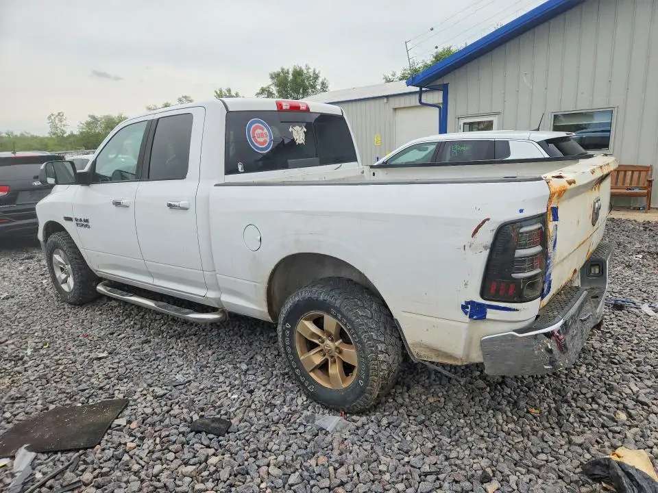 2015 RAM 1500 SLT  