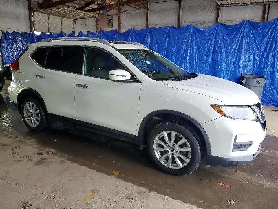 2017 NISSAN ROGUE SV  