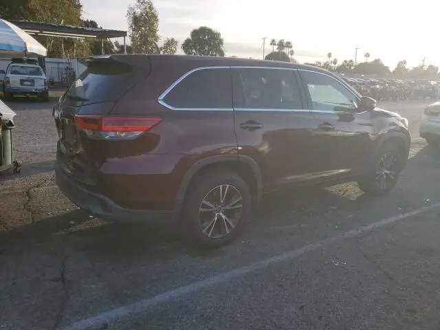 2018 TOYOTA HIGHLANDER LE  