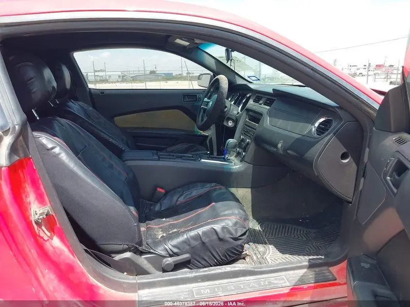 2014 FORD MUSTANG V6