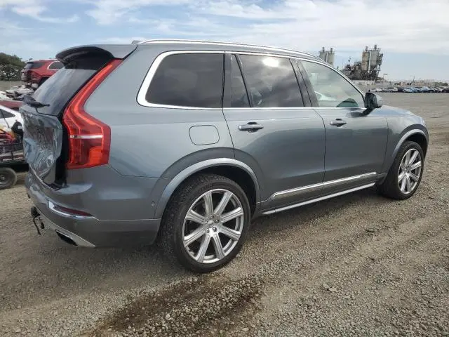 2017 VOLVO XC90 T6  