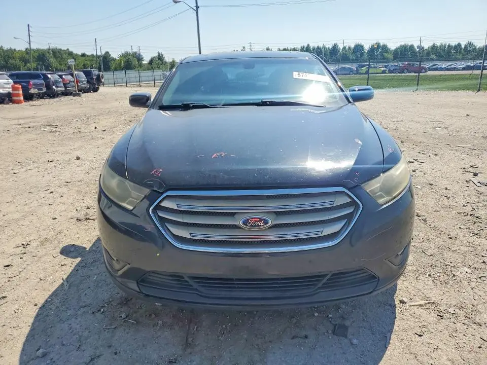 2015 FORD TAURUS SEL  