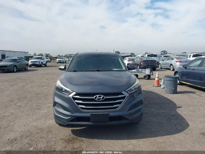 2018 HYUNDAI TUCSON SE