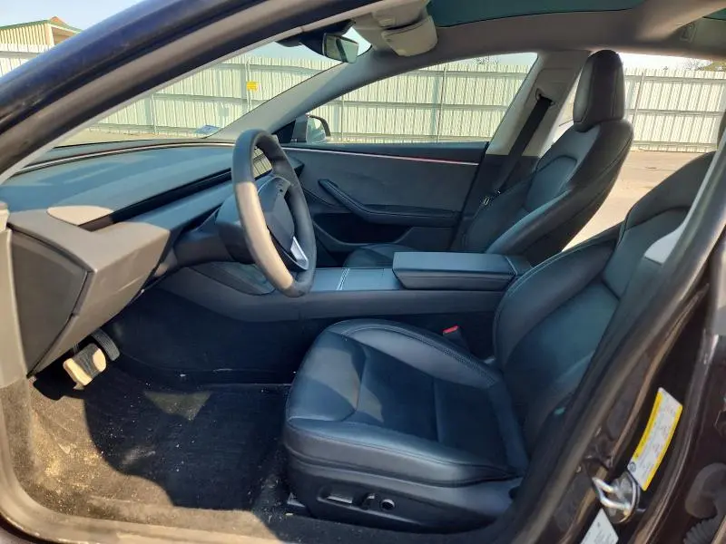 2024 TESLA MODEL 3   