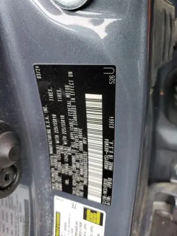 2024 TOYOTA COROLLA CROSS SE  