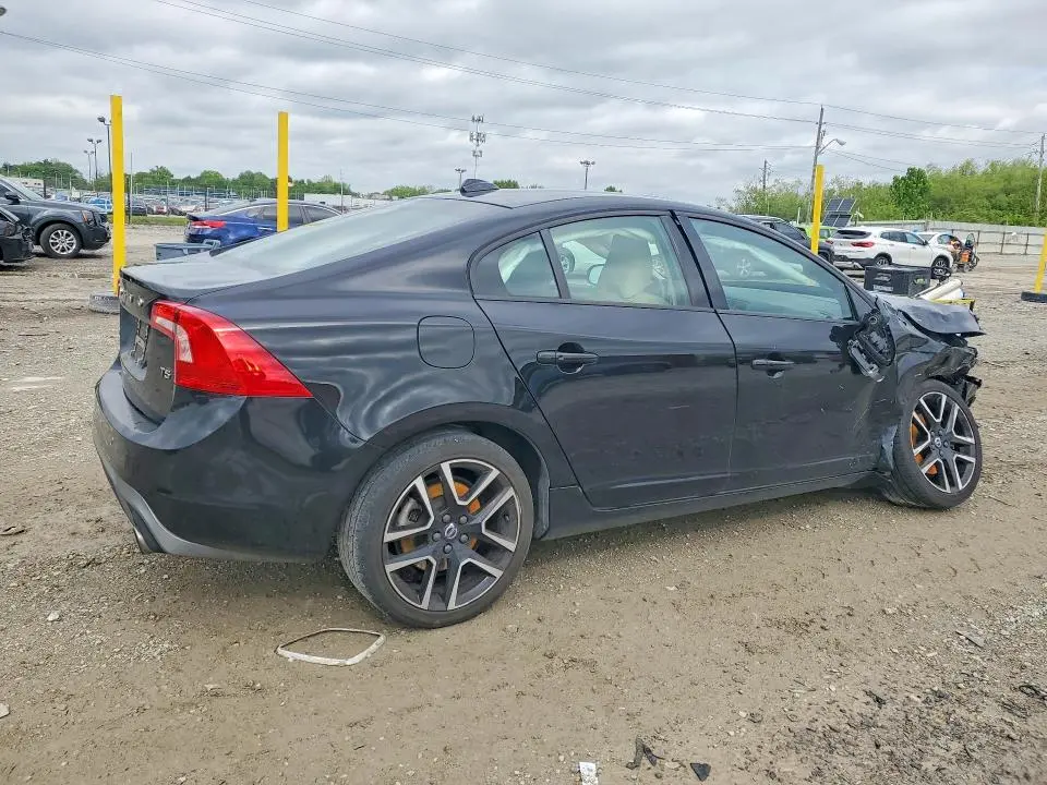 2018 VOLVO S60 DYNAMIC  
