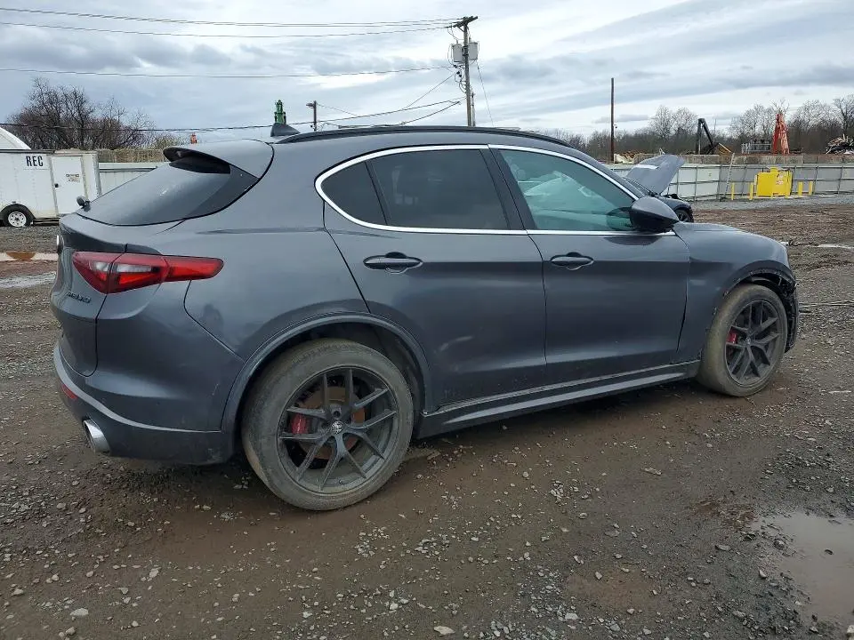 2021 ALFA ROMEO STELVIO TI  