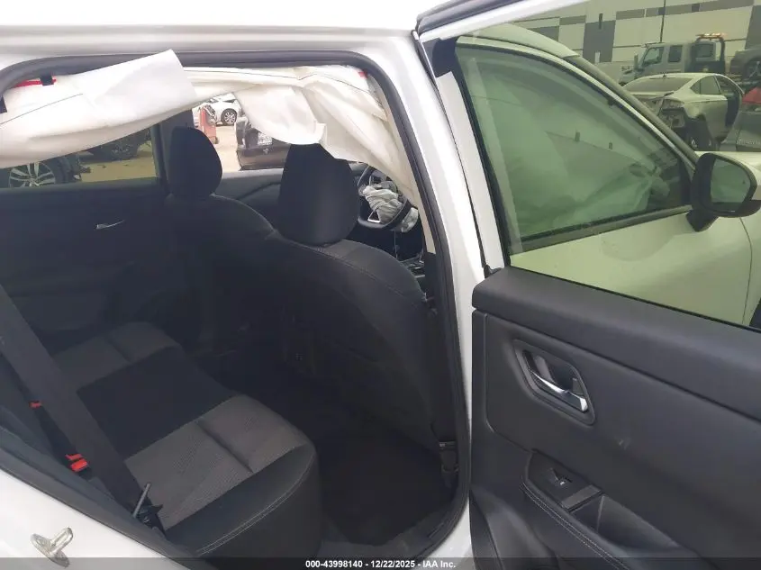 2024 NISSAN ROGUE SV FWD