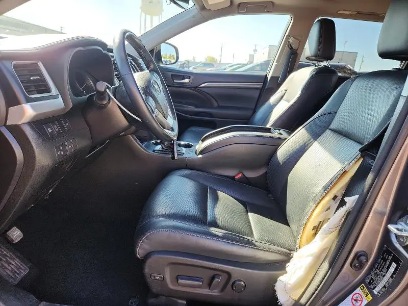2017 TOYOTA HIGHLANDER LIMITED  