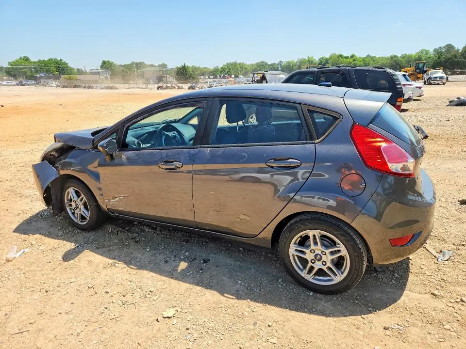 2017 FORD FIESTA SE  