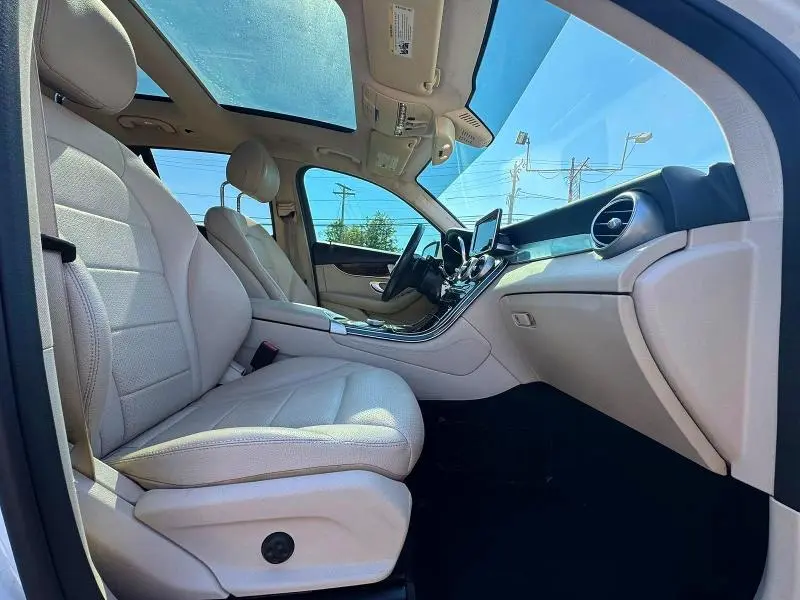 2018 MERCEDES-BENZ GLC 300  
