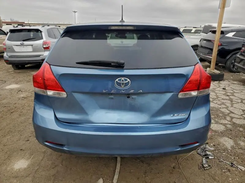 2012 TOYOTA VENZA LE  