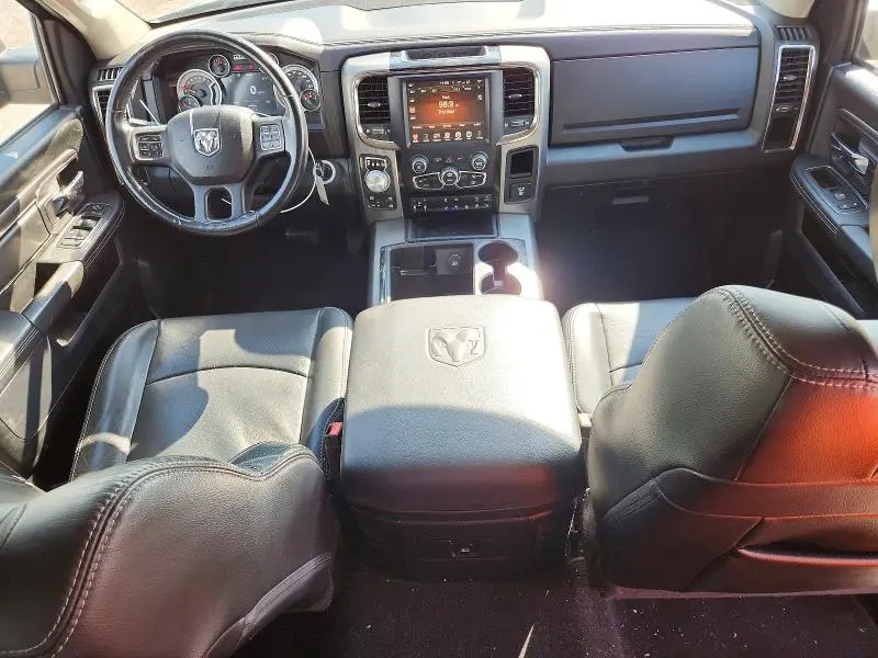 2015 RAM 1500 SPORT  