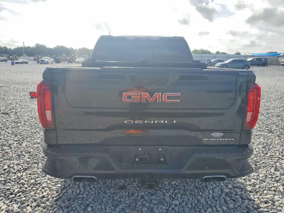2021 GMC SIERRA K1500 DENALI  