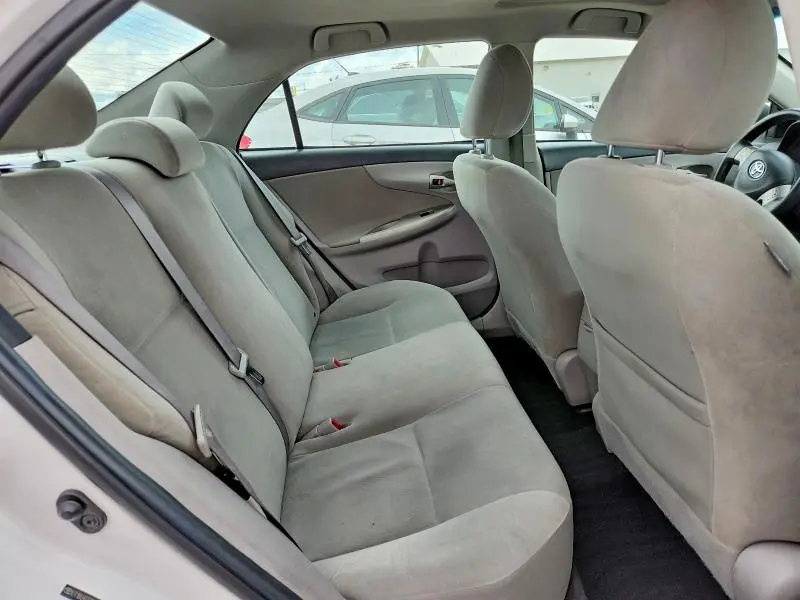 2011 TOYOTA COROLLA LE  