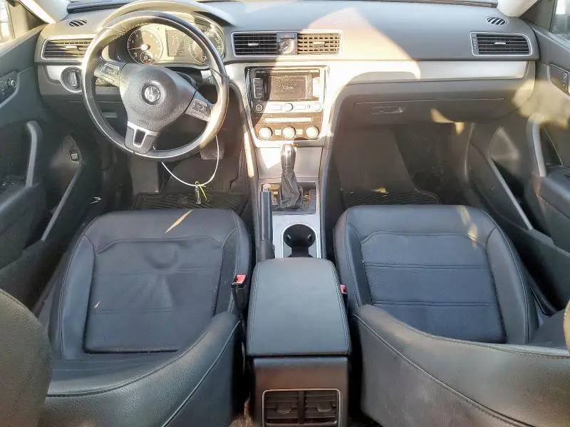 2014 VOLKSWAGEN PASSAT SE  