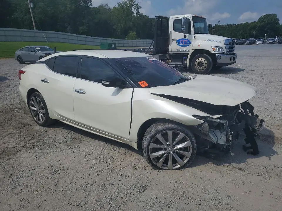 2016 NISSAN MAXIMA 3.5 SR  