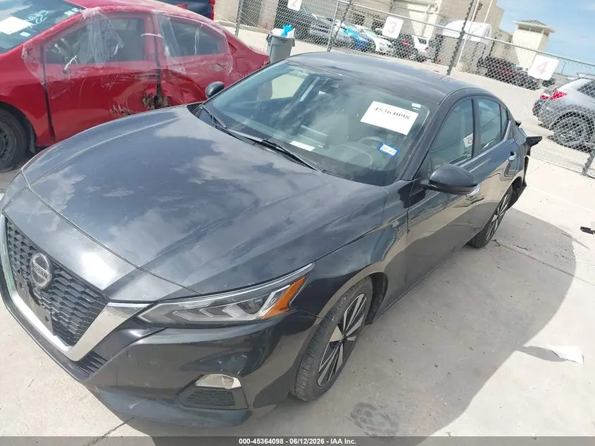 2022 NISSAN ALTIMA SV FWD