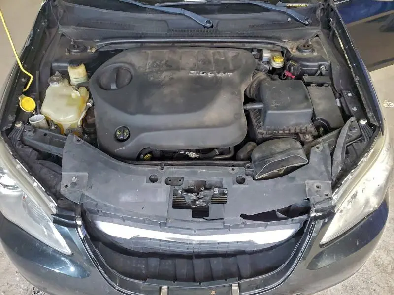 2011 CHRYSLER 200 LIMITED  