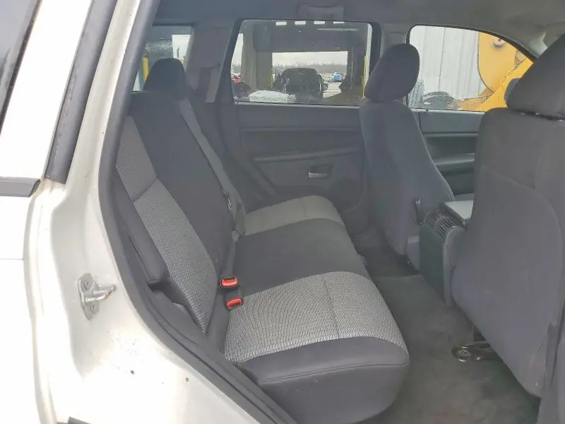 2010 JEEP GRAND CHEROKEE LAREDO  