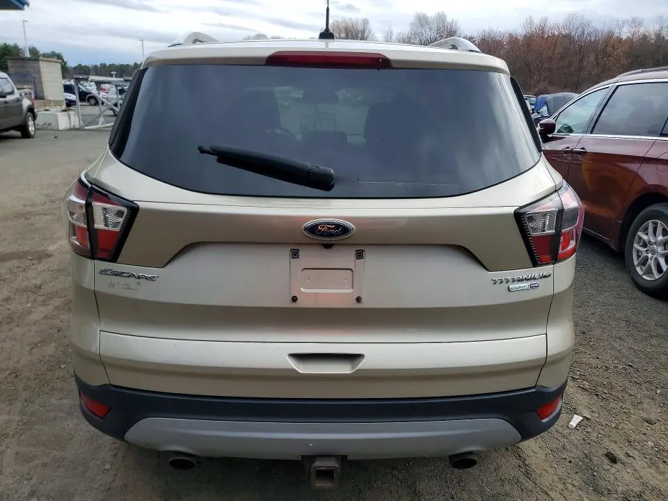 2017 FORD ESCAPE TITANIUM  
