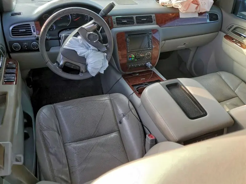 2010 CHEVROLET TAHOE K1500 LTZ  