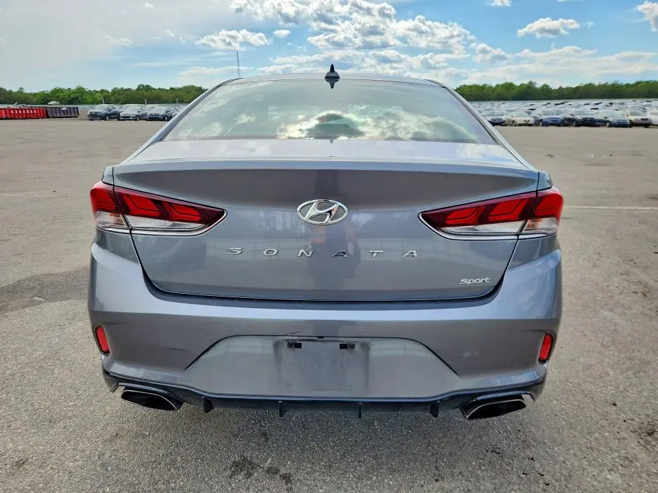 2018 HYUNDAI SONATA SPORT  