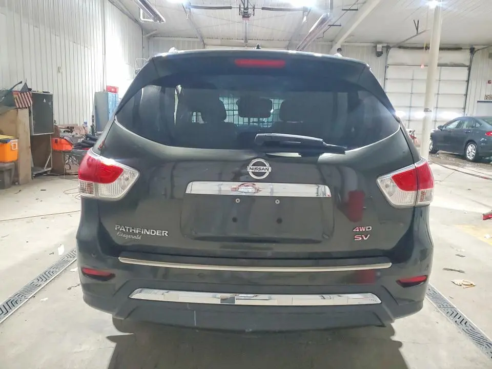 2015 NISSAN PATHFINDER SV  