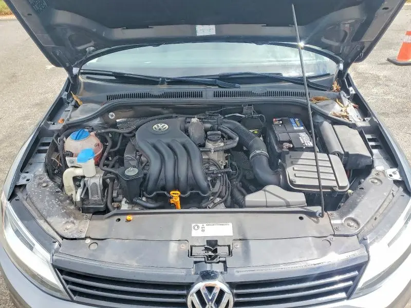 2011 VOLKSWAGEN JETTA BASE  