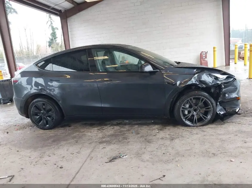 2024 TESLA MODEL Y LONG RANGE DUAL MOTOR ALL-WHEEL DRIVE/RWD