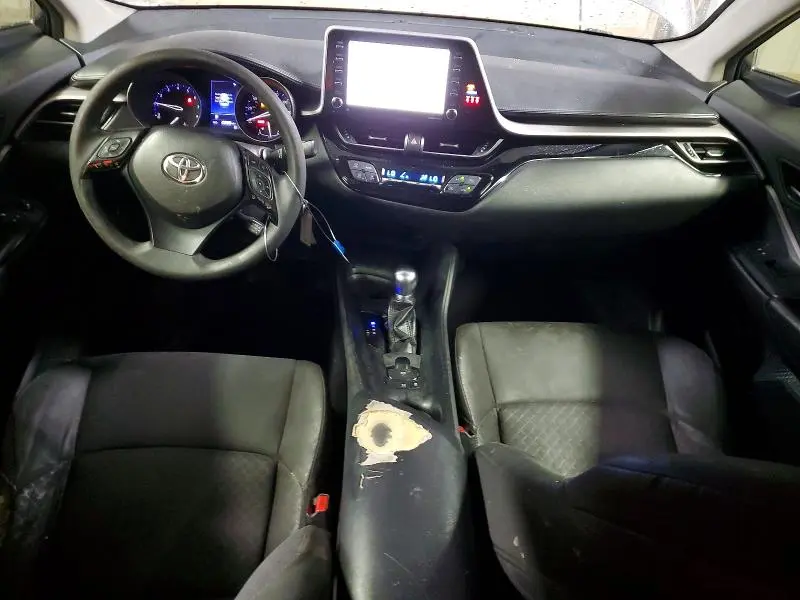 2020 TOYOTA C-HR LE  