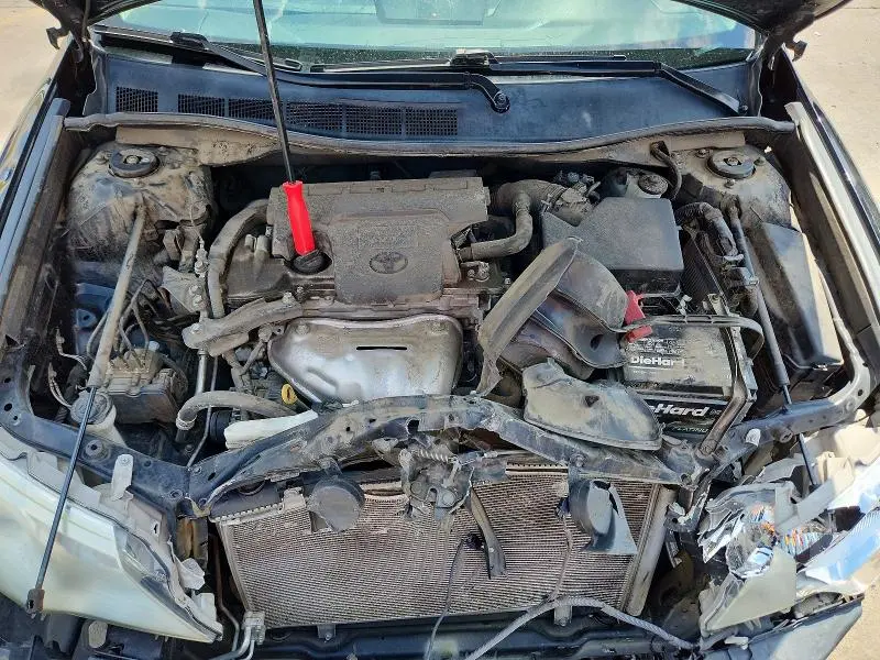 2014 TOYOTA CAMRY LE  