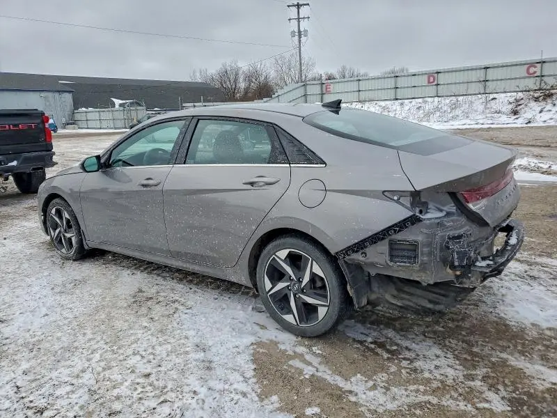 2022 HYUNDAI ELANTRA SEL  