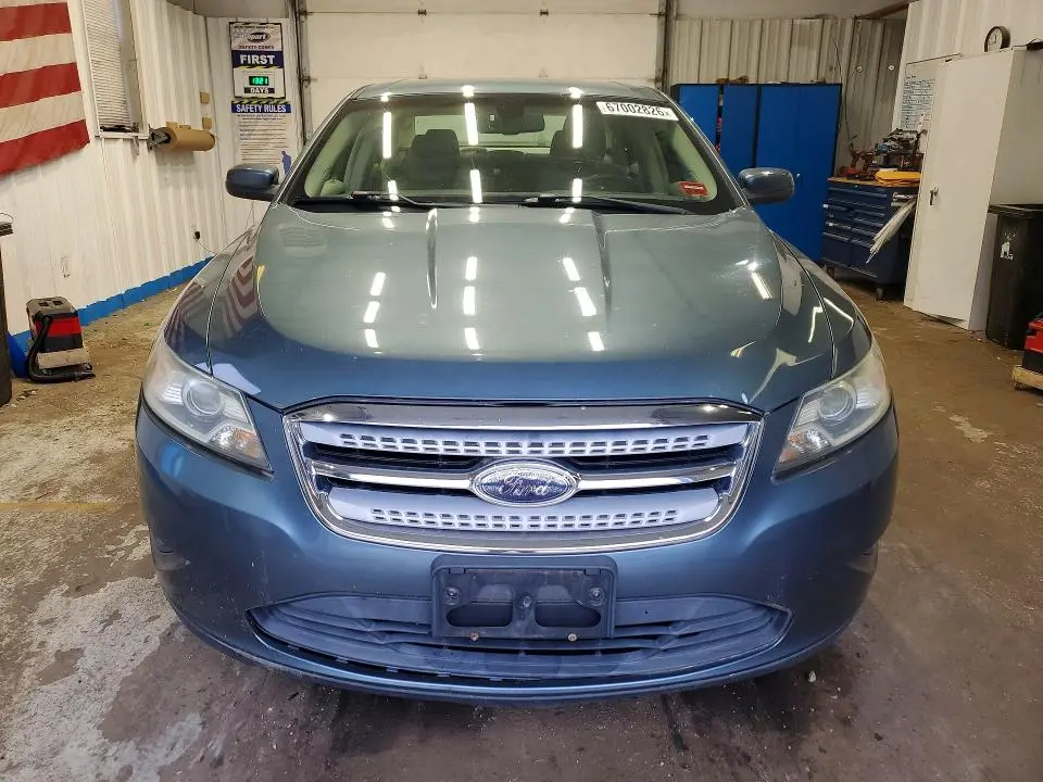 2010 FORD TAURUS SEL  