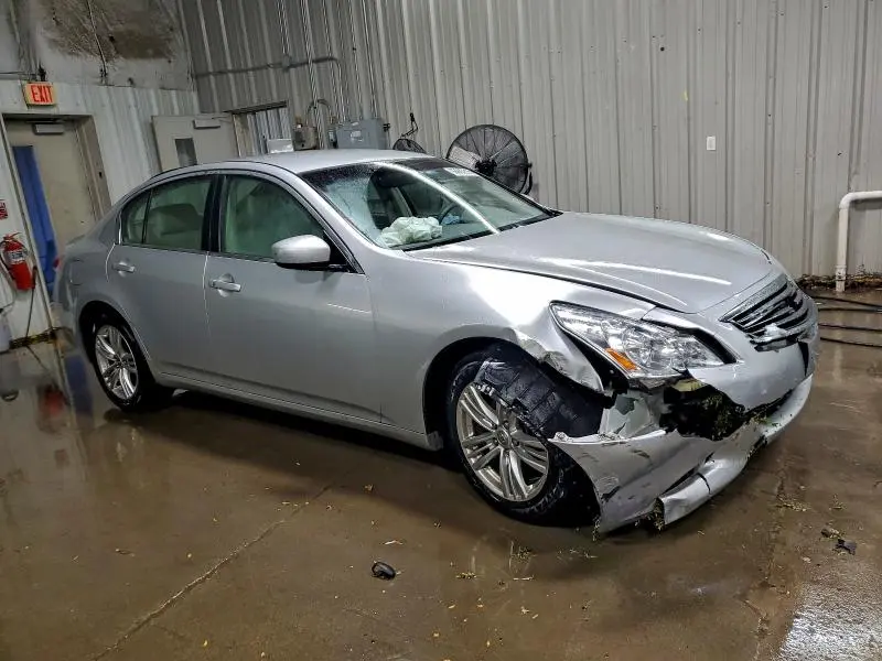 2011 INFINITI G37   