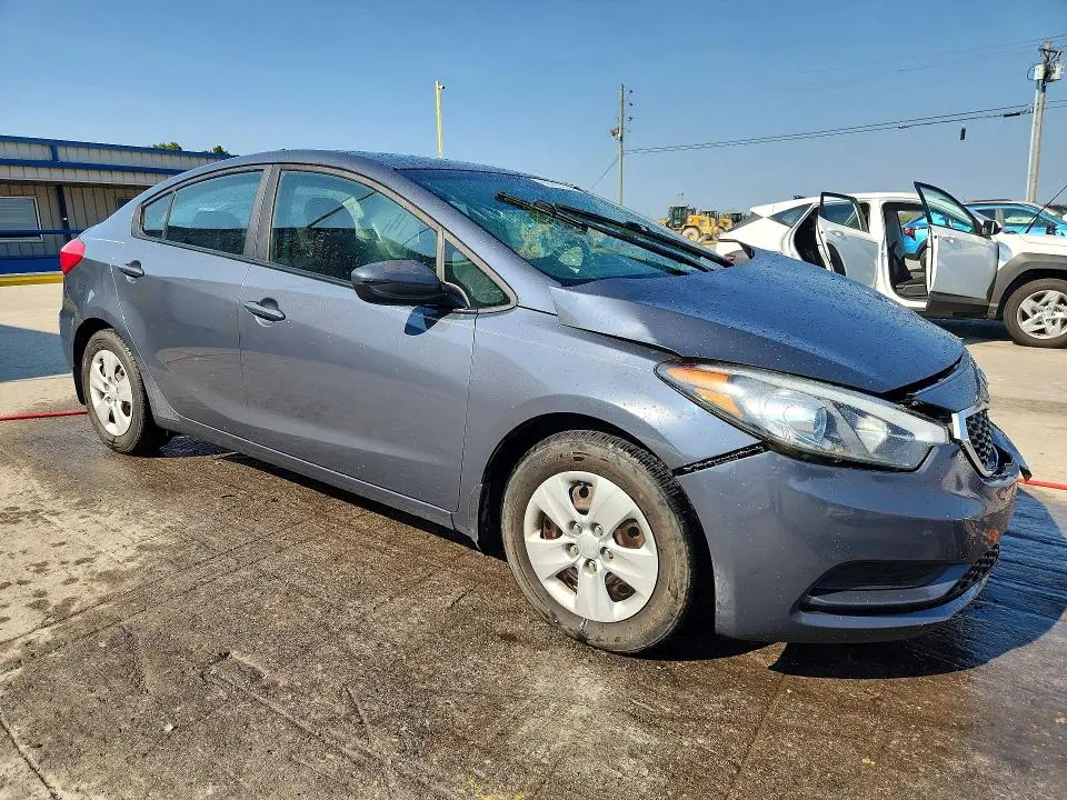 2016 KIA FORTE LX  