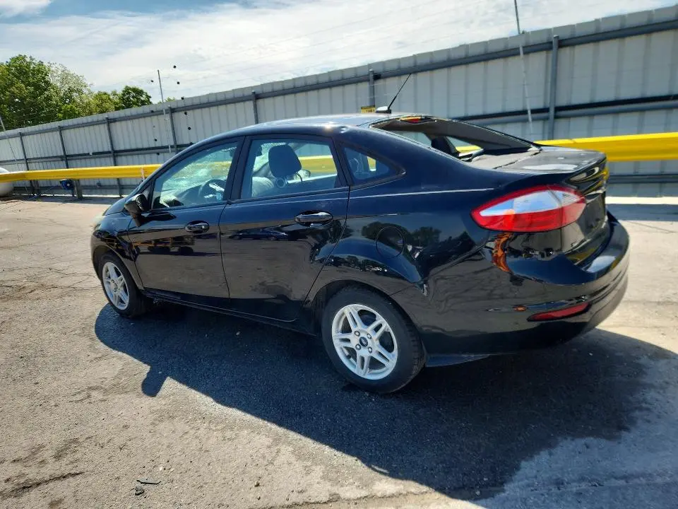 2018 FORD FIESTA SE  
