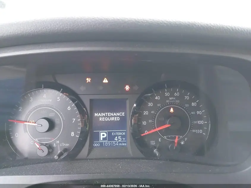 2017 TOYOTA SIENNA LE 8 PASSENGER