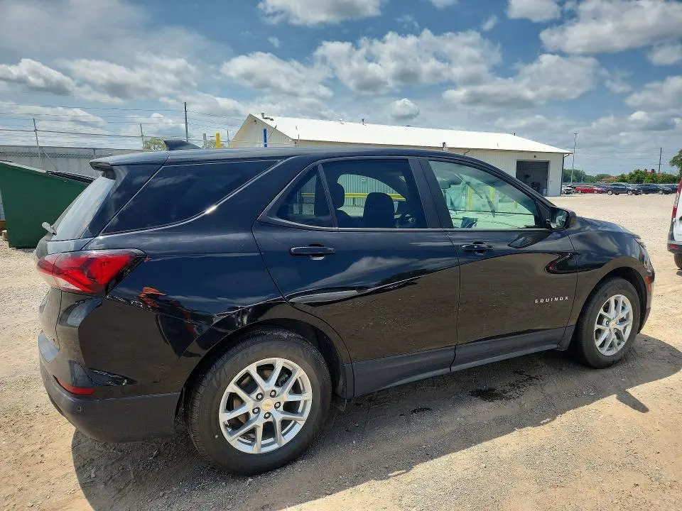 2022 CHEVROLET EQUINOX LS  