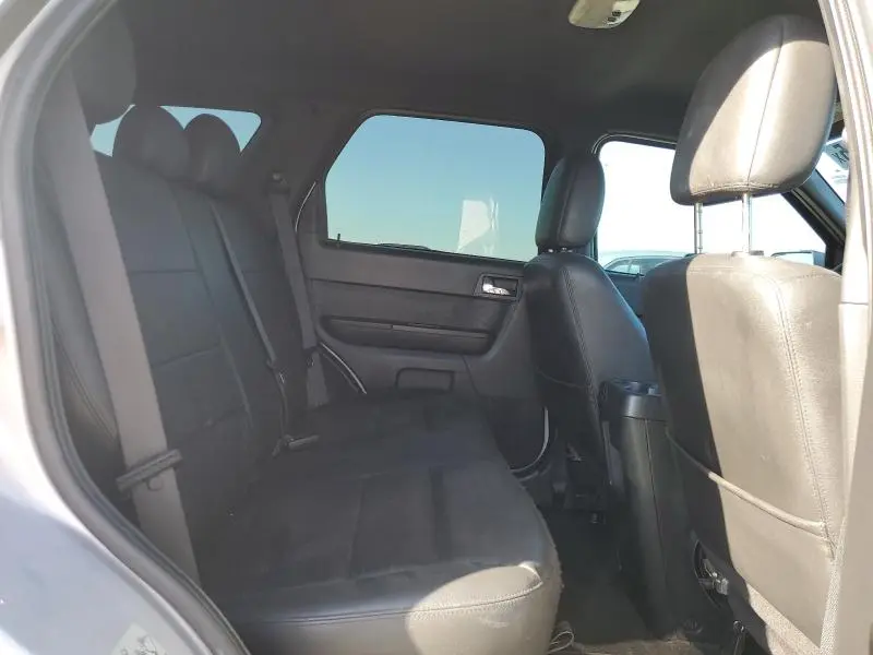 2011 FORD ESCAPE LIMITED  