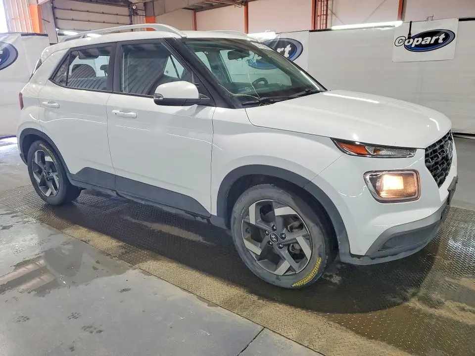 2021 HYUNDAI VENUE SEL  